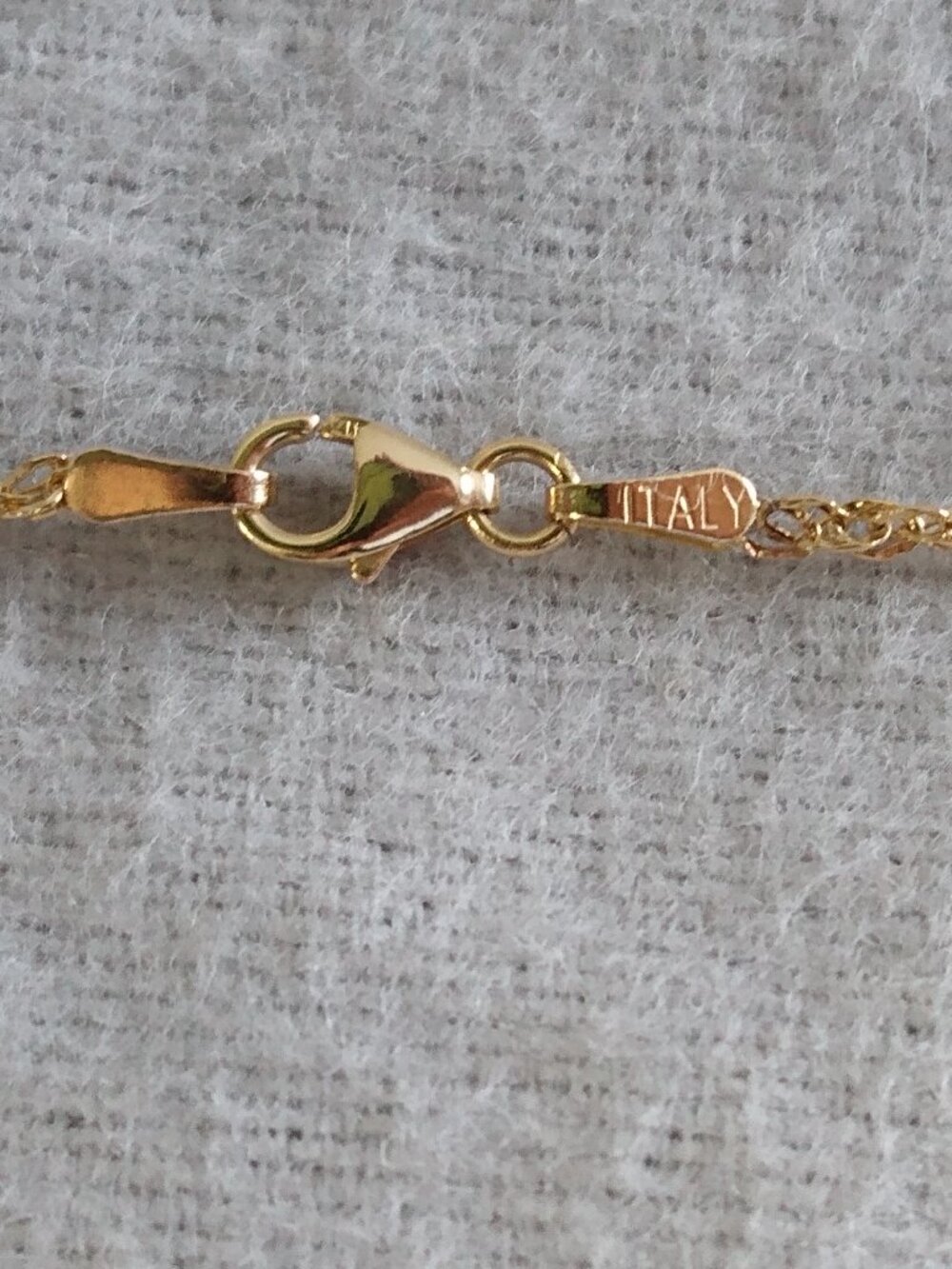 Solid 10k yellow gold diamond cut chain - Picture 5 of 6